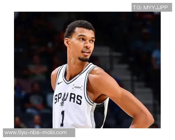 名记称哈珀与卡斯尔为马刺非卖品他们将与文班携手打造新辉煌